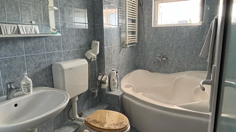 Sagului | 3 Camere | Decomandat | Garaj | Centrala Proprie. - Poză 9