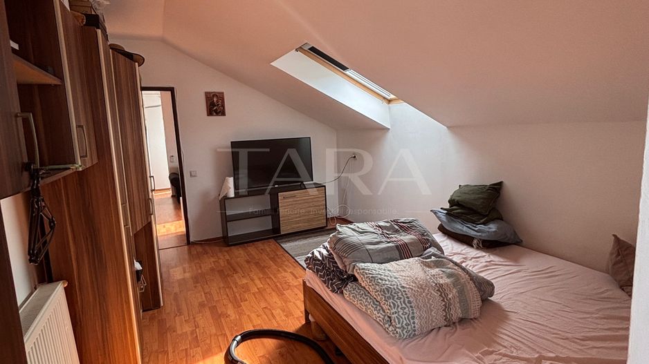 Apartament la mansardă, spațios și luminos. - Poză 3