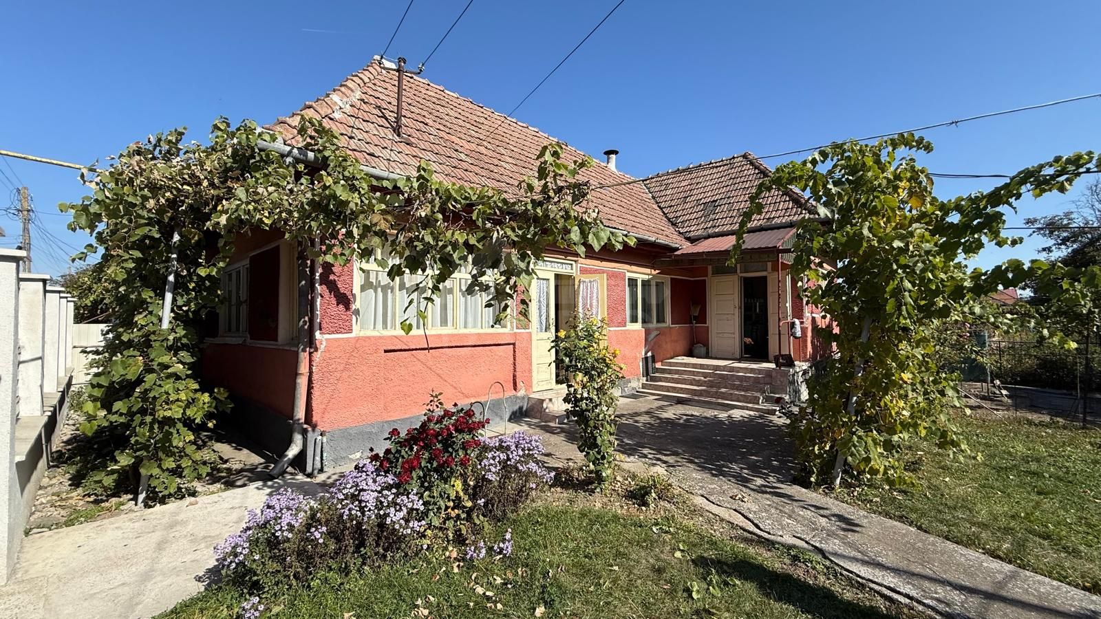Casă în Ungheni preț 75.000 . 1100 mp teren - Poză 4
