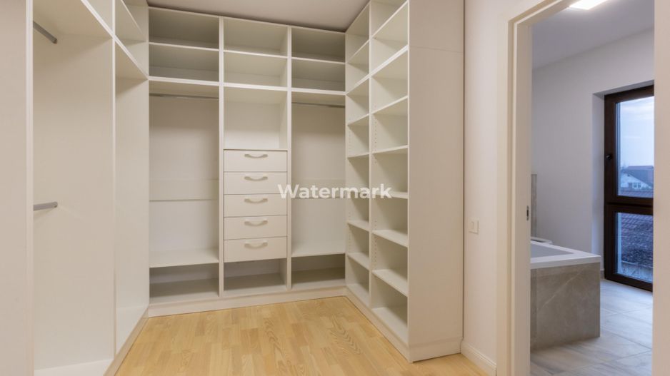 Apartament cu 4 camere de închiriat în zona Alexandru cel Bun - Poză 15