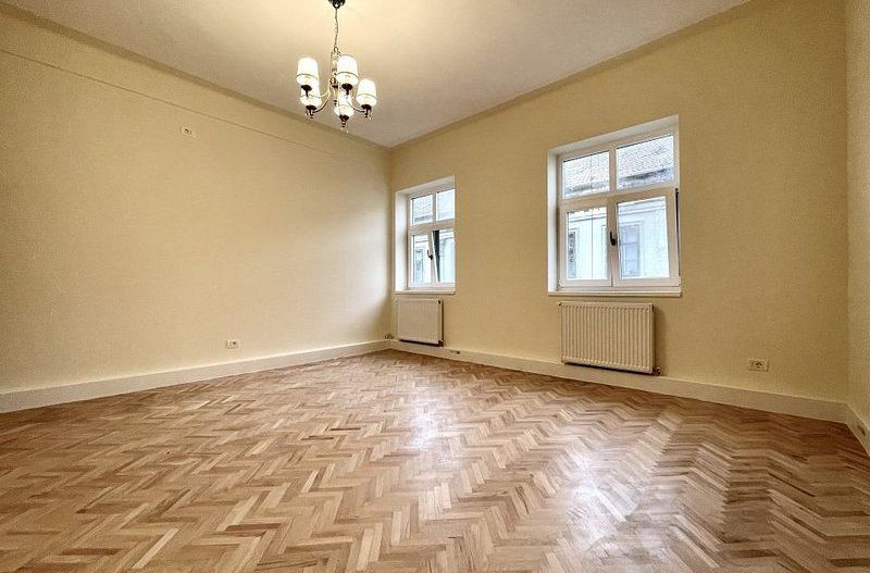 Recent renovat| Piața Unirii - lângă Tribunal - Poză 5