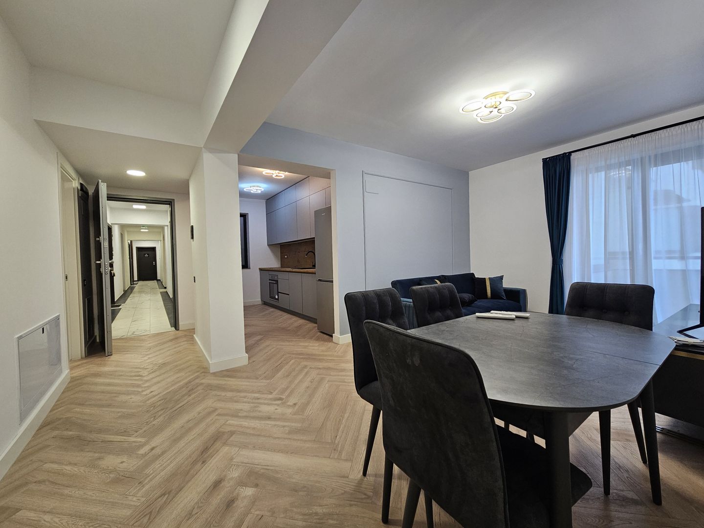 Apartament 3 camere Porsche Pipera de inchriat nou Lux - Poză 3