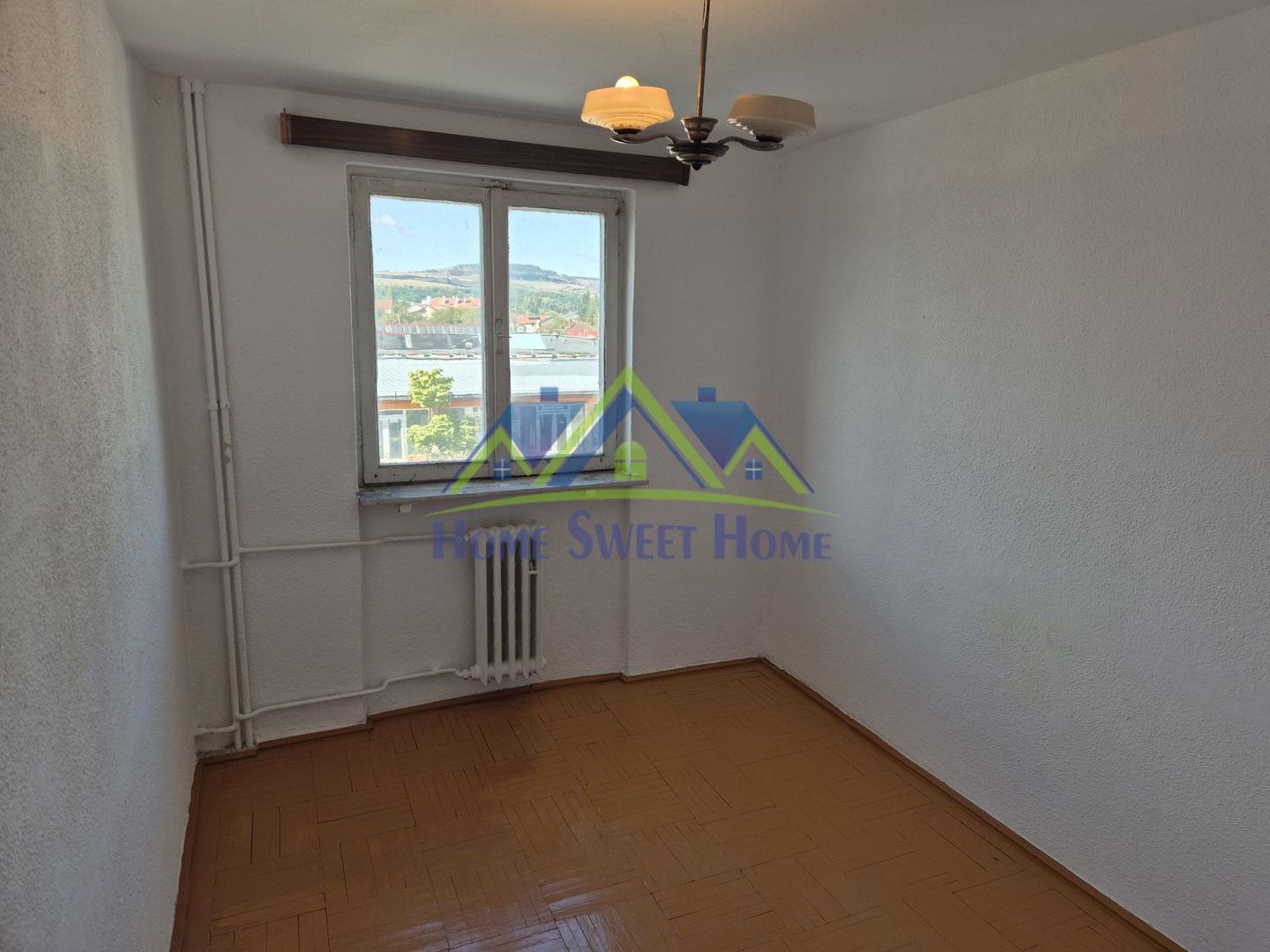 🏠 De vânzare–cameră de cămin în zona Piața Mare, Hunedoara, CM 6, et2 - Poză 1