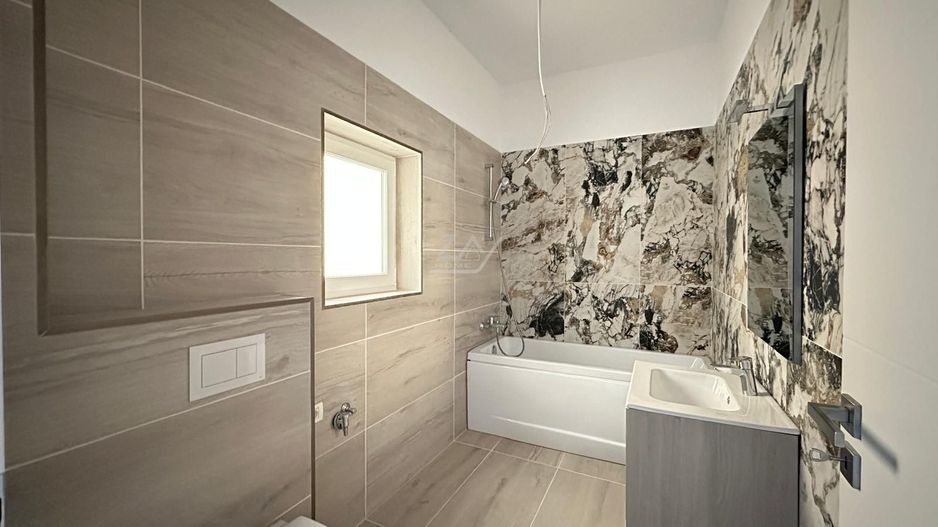 Etaj intermediar. Bloc finalizat. Loc de parcare. - Poză 5