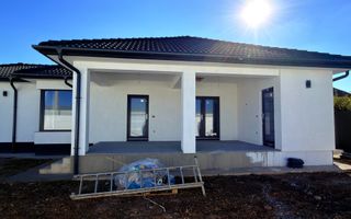 Casă 4 camere | Terasă | Curte | Sântandrei - Poză 5