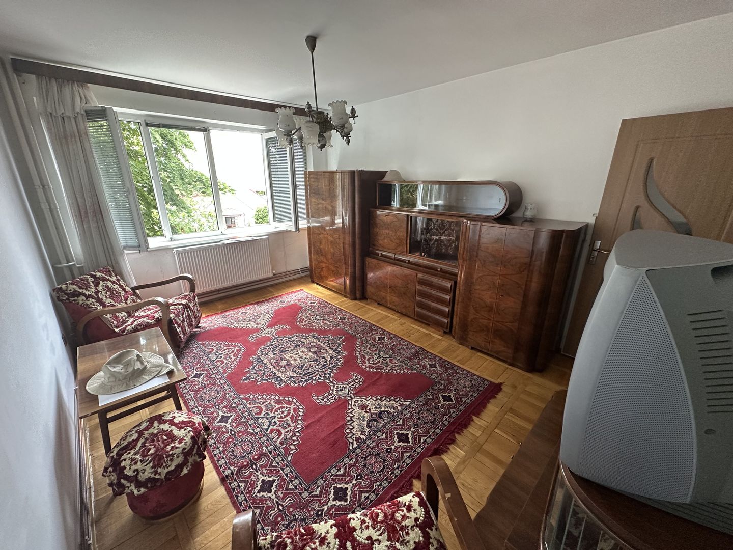 Apartament 2 camere etaj 2  decomandat - Poză 1