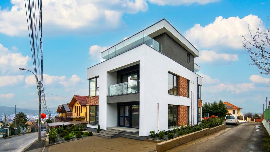 Oportunitate de investitie! Spatiu in proximitatea Grand Hotel Italia! - Poză 2