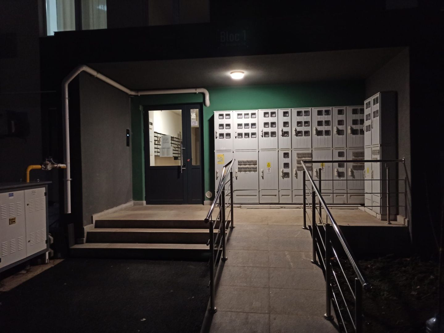 Gars.dec. mut.imed/10-12min pietonal metrou D. Leonida sau Berceni - Poză 33