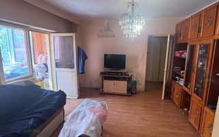 Apartament 3 camere de vânzare – Zona Centrală - Poză 1