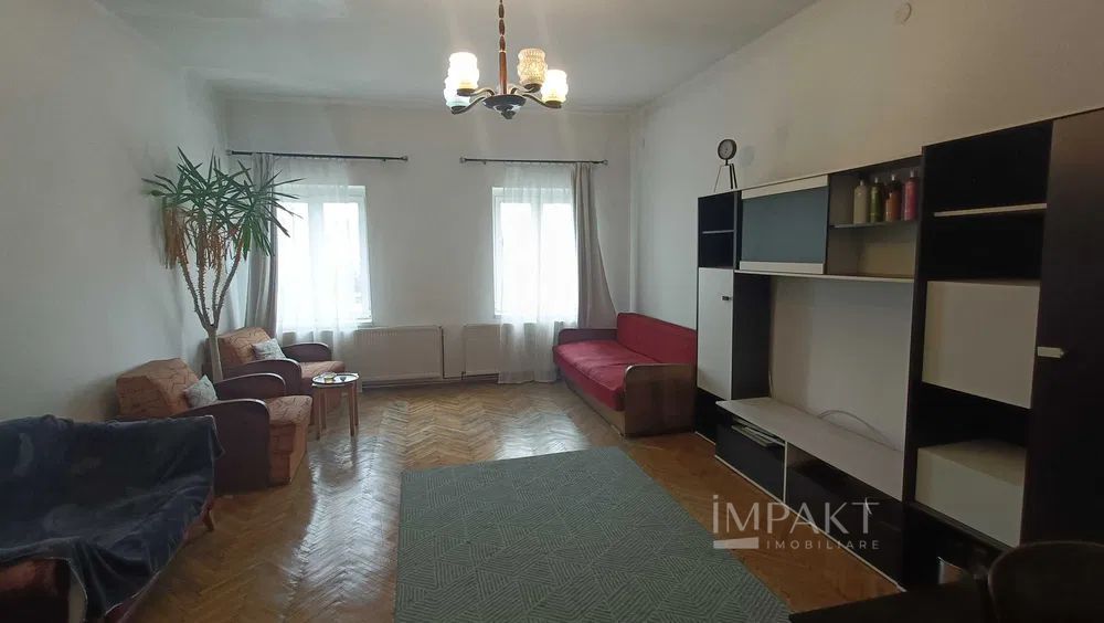 Apartament cu 2 camere in inima orasului - Poză 3
