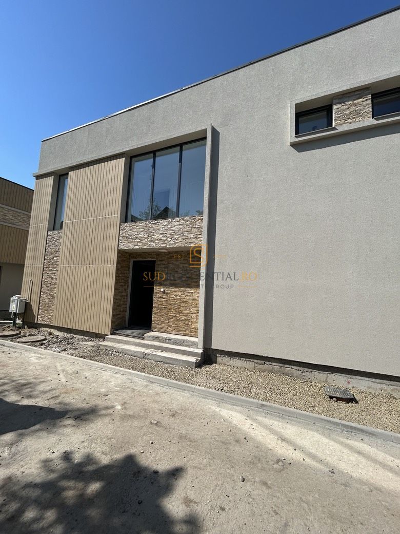 Vila individuala cu 4 camere, ansamblu cu piscina, Bragadiru - Poză 2