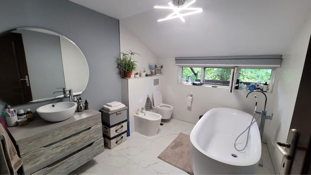 Vilă zona centrală la 750 m de UMF și de Tg. Cucu - Poză 7