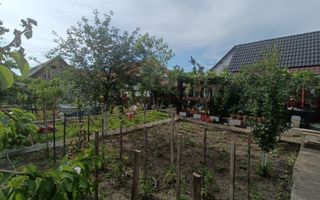 Casă de vanzare cu 4 camere 107 mpu pivnita anexe curte gradina Sebes - Poză 15