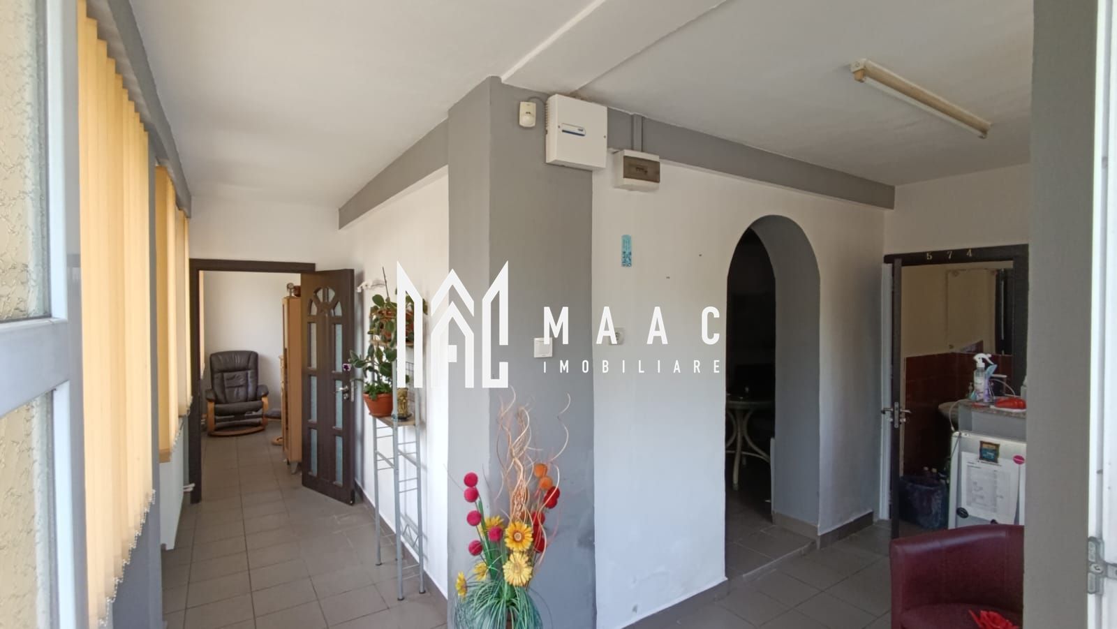 OPORTUNITATE INVESTIȚIONALĂ | CASĂ ULTRACENTRALĂ ÎN CĂLIMĂNEȘTI-CĂCIULATA | - Poză 1