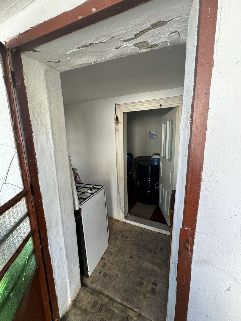 De vânzare  casă situată pe strada Mihail Sadoveanu - Poză 5