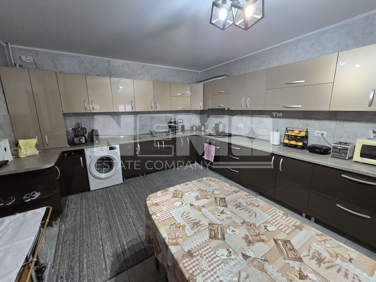 Casă spațioasă | Rădăuți - Poză 3