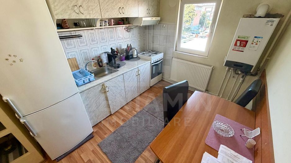 Apartament doua camere - centrala termica - Kaufland Craiovita etaj 3 - Poză 6