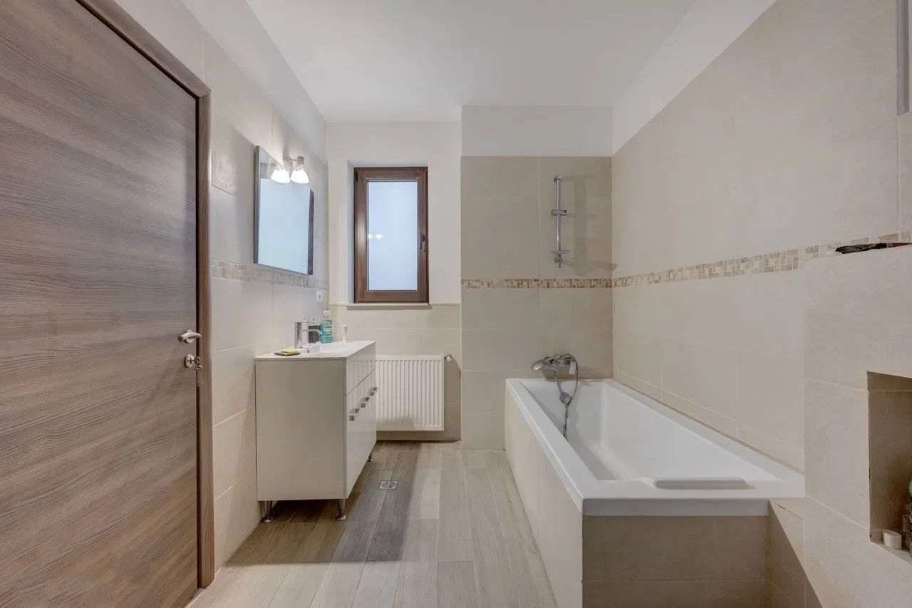 URGENT!, IMOBIL INDEPENDENT, 1260 MP, CURTE, LOCUIT/BIROURI,NEGOCIABIL - Poză 1