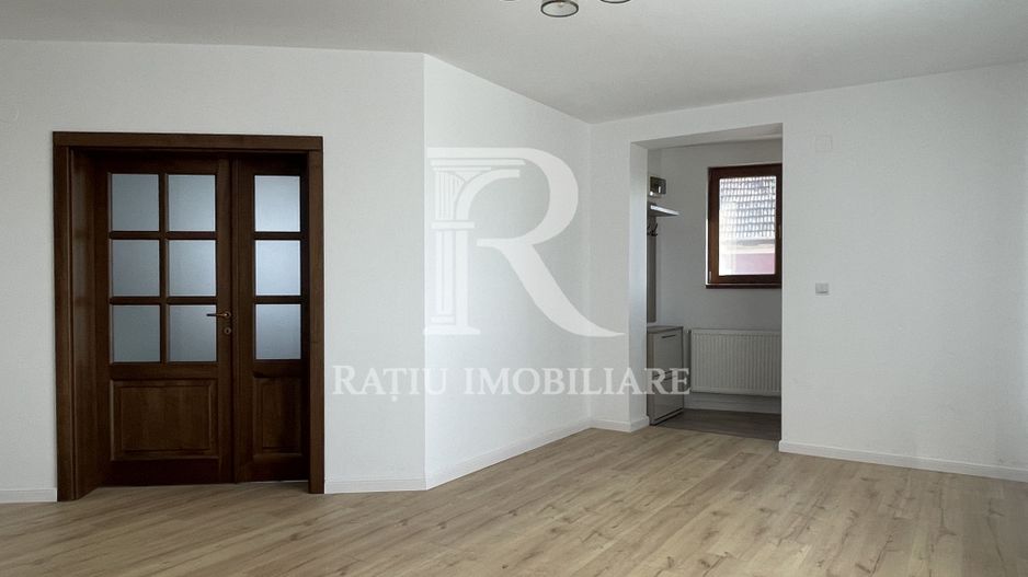 Casă de închiriat | Dublu front stradal | Iosia | Oradea - Poză 2