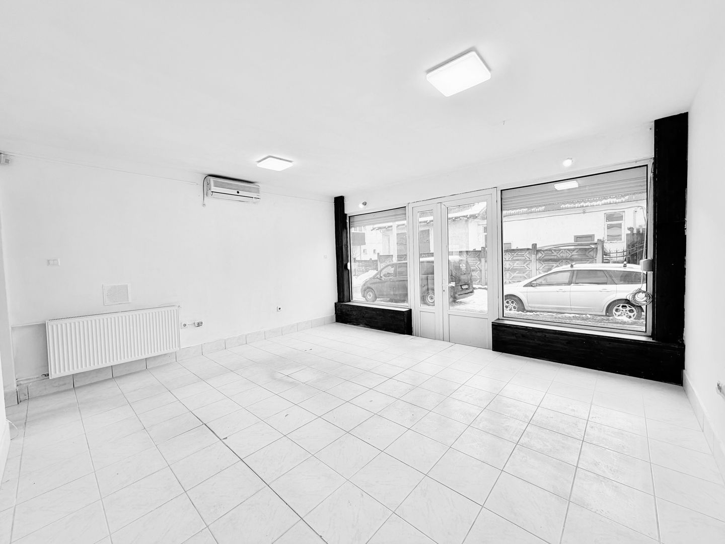 Spațiu comercial versatil, cu curte și acces auto | Simion Bărnuțiu - Poză 1