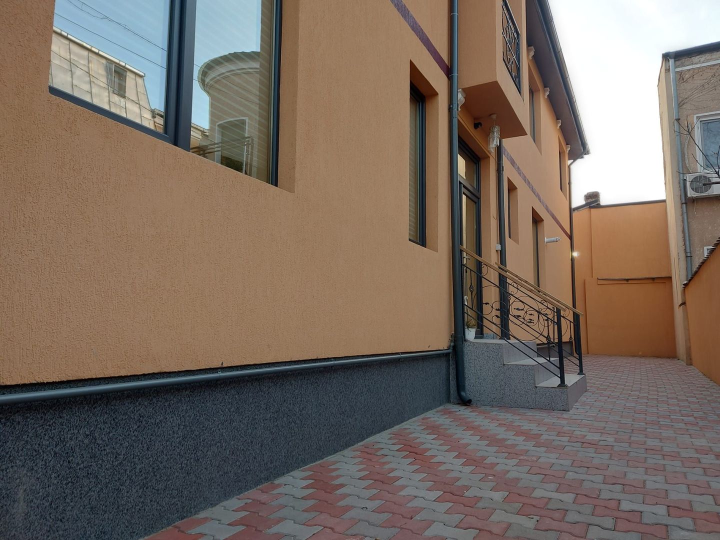 Casa de inchirat Blv Decebal Piata Alba Iulia Mall Vitan construcţie 2023 - Poză 2