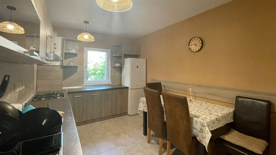 Apartament 3 camere decomandate ,  zona Titulescu! - Poză 9