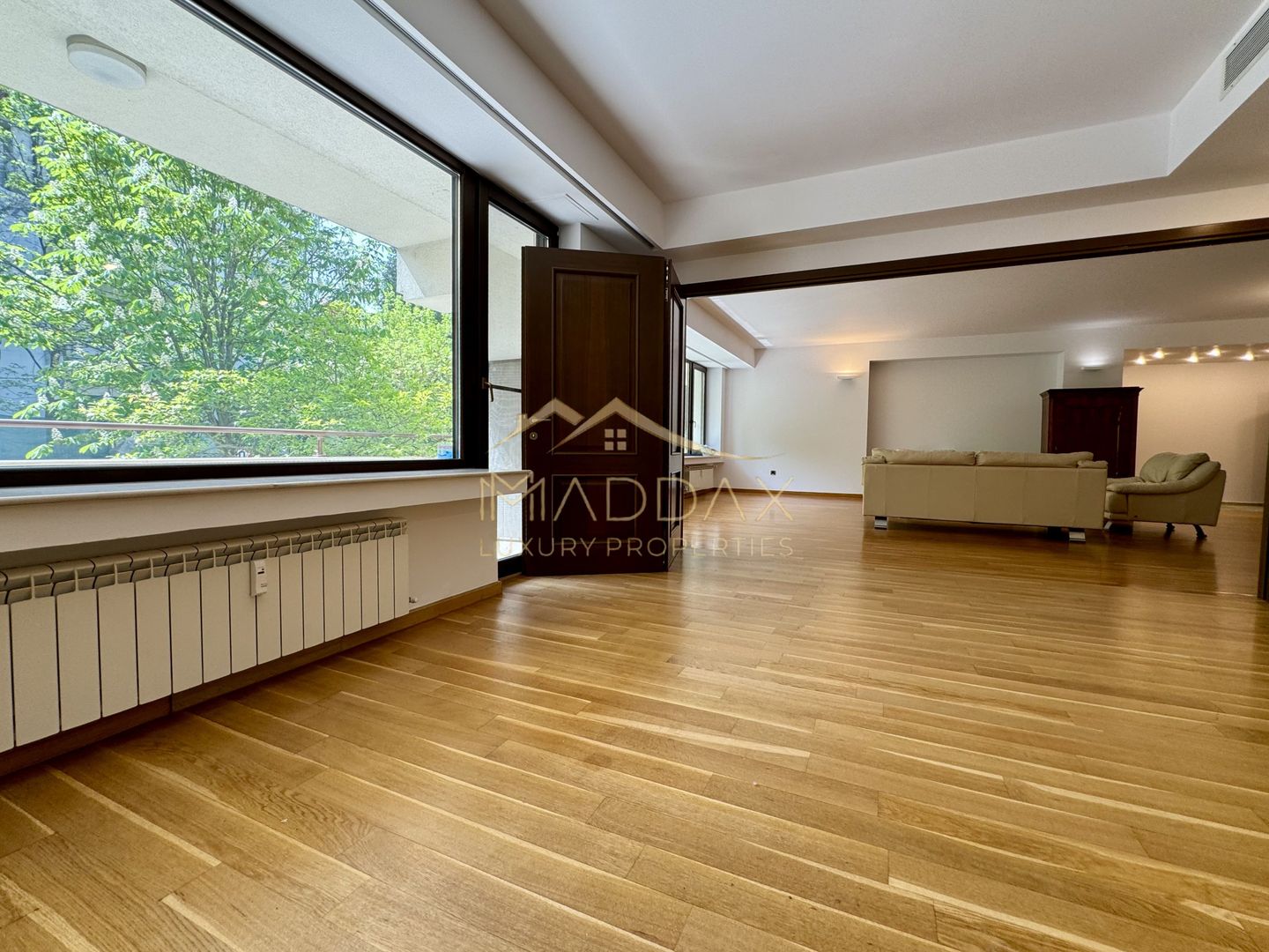 Apartament cu 4 camere 250mp* 2 parcări subterane / Dorobanti-Capitale - Poză 8