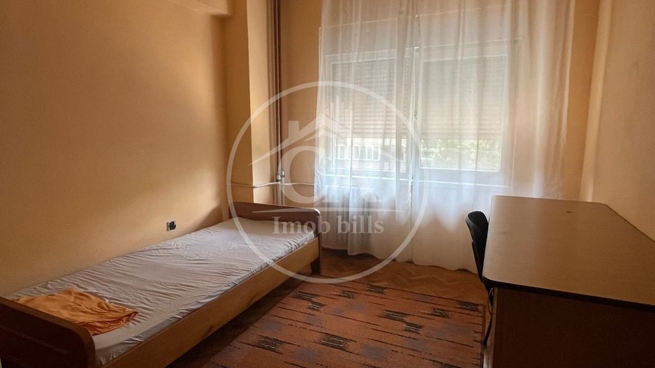 Apartament de închiriat cu 3 camere în zona centrală, Oradea - Poză 3