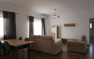 Zona Torontalului- 2 camere, loc de parcare si curte comuna| disponibil 01.10.27 - Poză 2