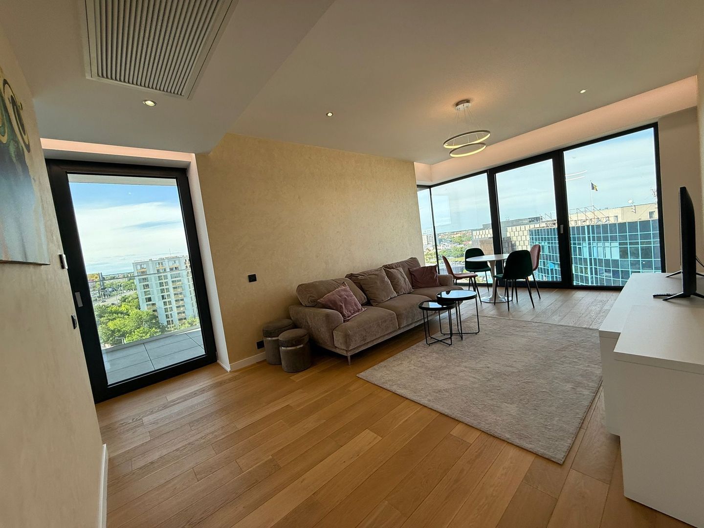 Apartament De Lux cu 2 Camere de Închiriat  Herăstrău - Poză 3