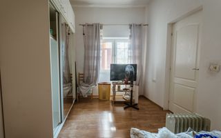 Apartament cu 3 camere Pârneava - Poză 4