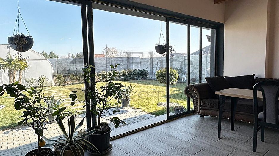 Casa cu 3 camere și teren 560 mp in Cartierul Episcopia din Oradea - Poză 11