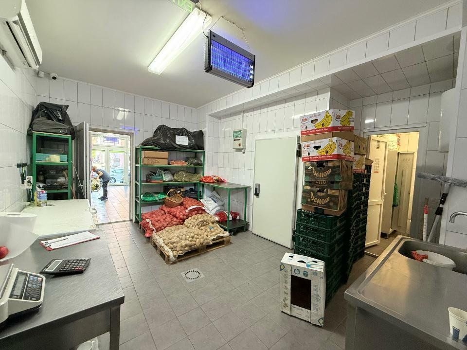 Spaţiu comercial de închiriat â€“ Central Otopeni, acces direct din DN1 - Poză 6