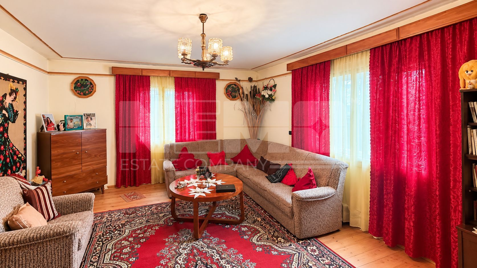 Vilă 5 camere | 200 mp utili | Teren 4.361 mp | Demisol + Mansardă - Poză 6