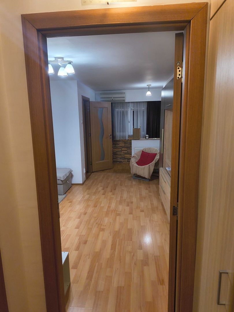 Garsonieră mobilată complet, bloc reabilitat, AC,  Titan, metrou aproape - Poză 8