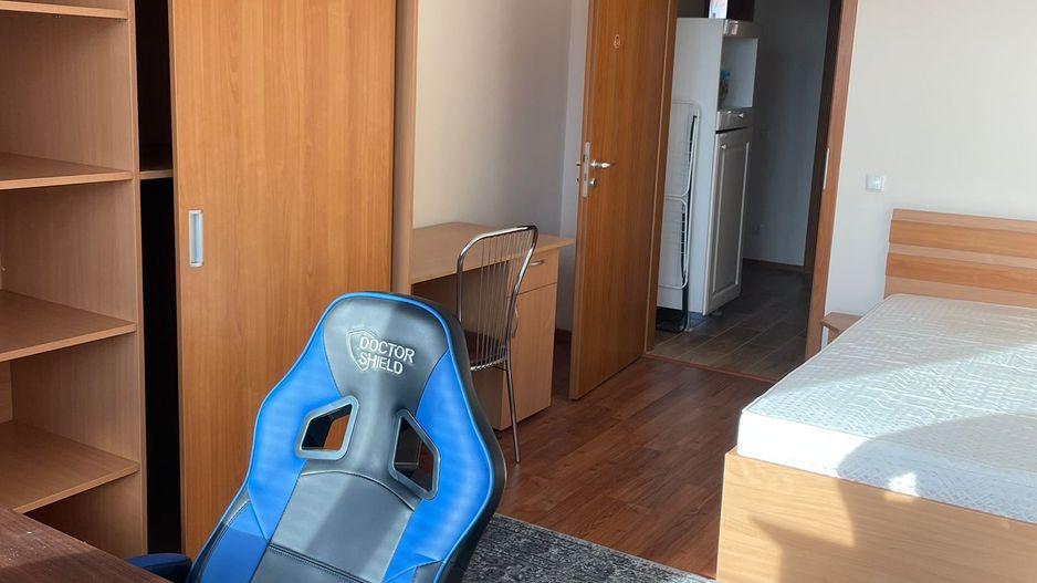 Închiriere apartament 3 camere | Piața Victoriei | Etaj 7/8 cu lift nou - Poză 2