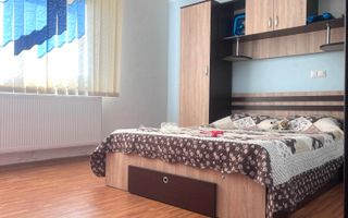 Priveliste frumoasa! Vanzare casa cu 3 camere in Sotanga! - Poză 12