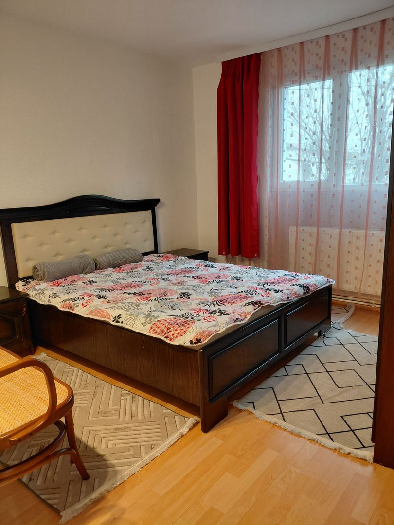 De inch iriat apartament 2 cam dec – Zona Baia Comunală, parter - Poză 11