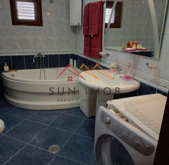 Apartament de inchiriat Azuga,  mobilat, utilat, curat, 300 lei / zi - Poză 7