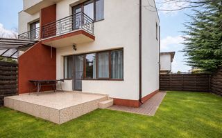 Casa 3 camere cu gradina /  23 August - Poză 1