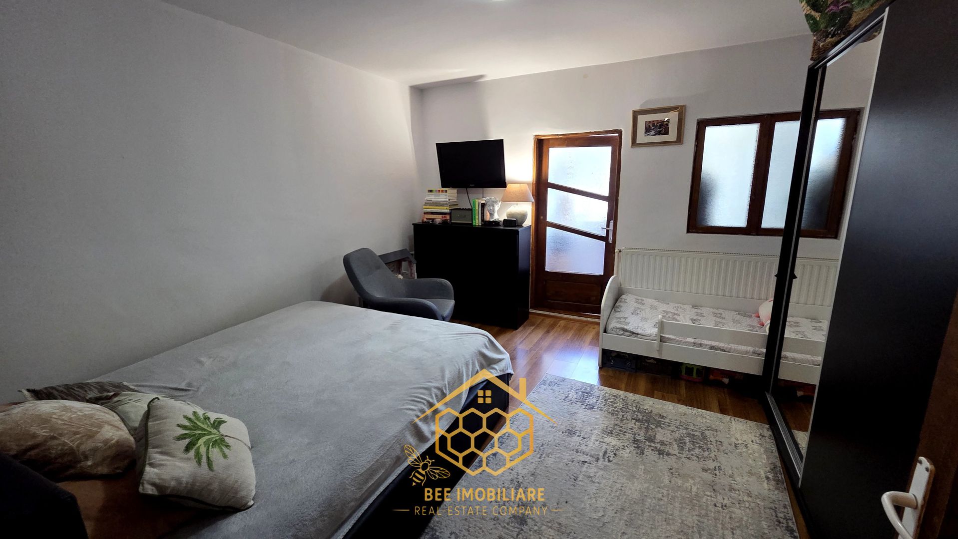 Apartament 2 camere, 2 bai, complet mobilat si utilat in Valea Rosie - Poză 3