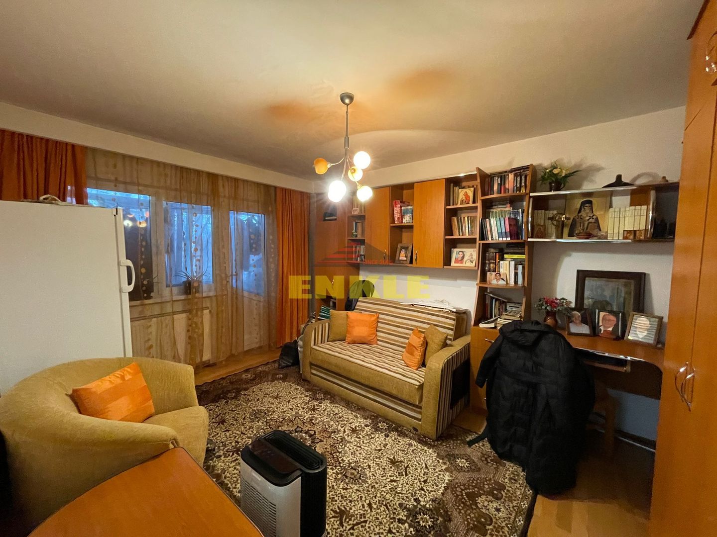 De vânzare apartament cu 4 camere semidecomandat, zona Bucovina - Poză 7