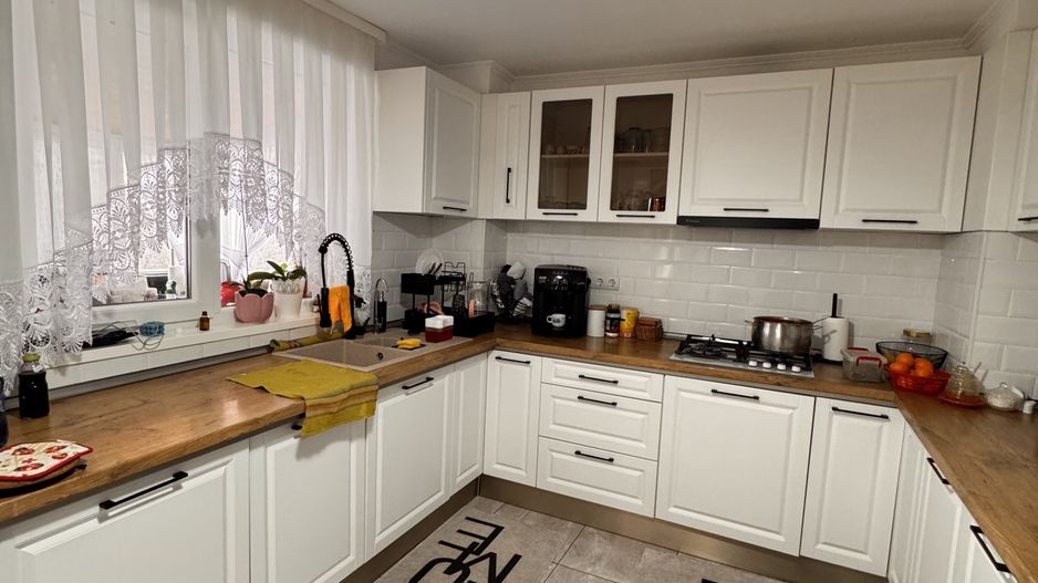 Vilă spațioasă cu 6 camere – Cartierul Viena, Oradea - Poză 6