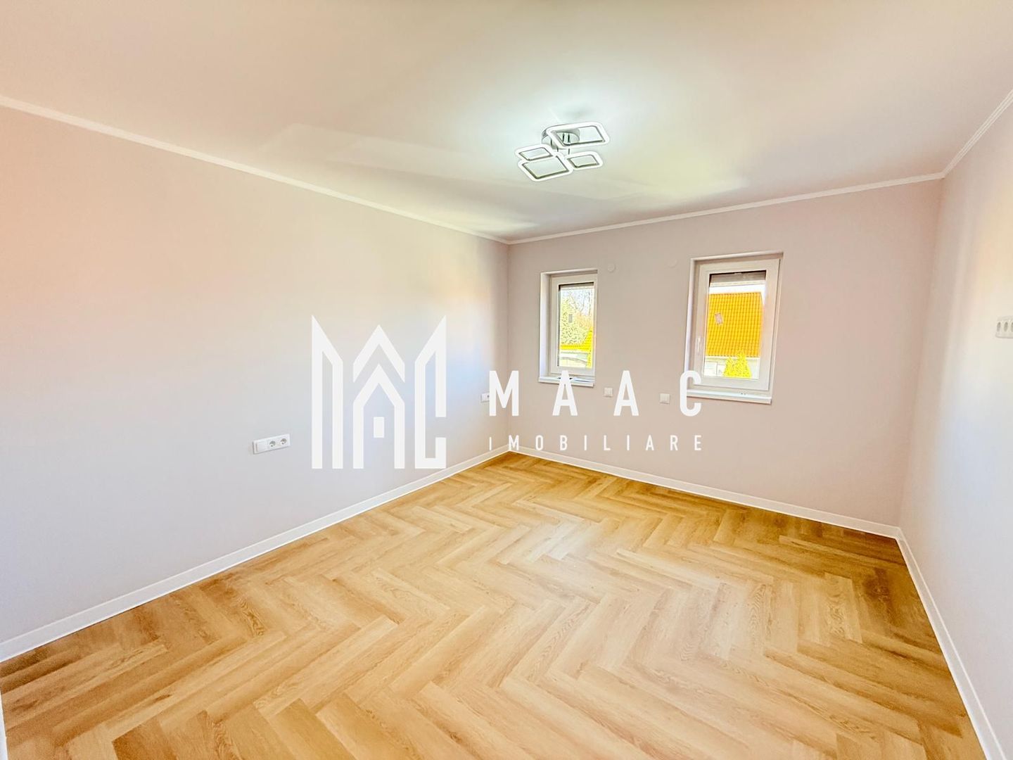 Casa individuala | 4 camere | La cheie | 644 MP | Selimbar - Poză 13