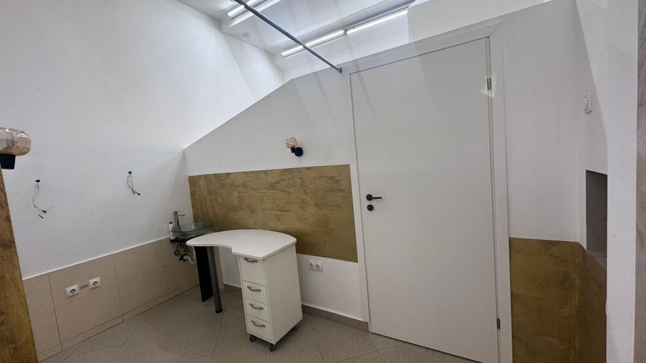 Spatiu comercial de vanzare, centru, Sibiu - Poză 9