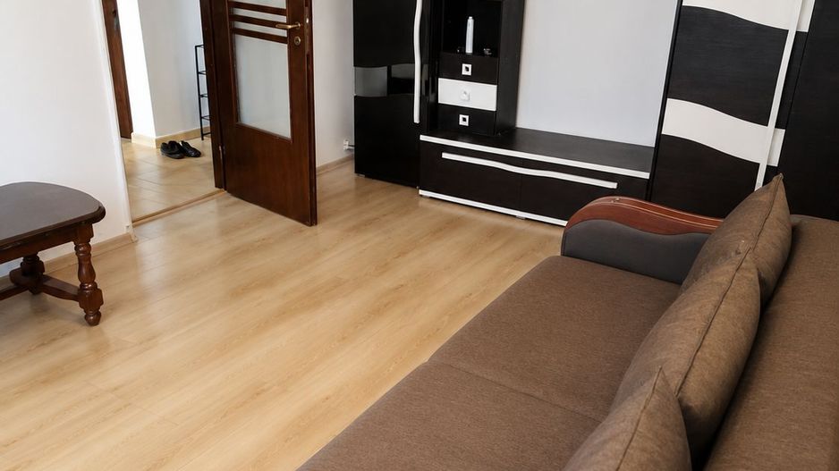 Apartament 2 camere 45 mp Podu Ros Cantemir 400 euro - Poză 1
