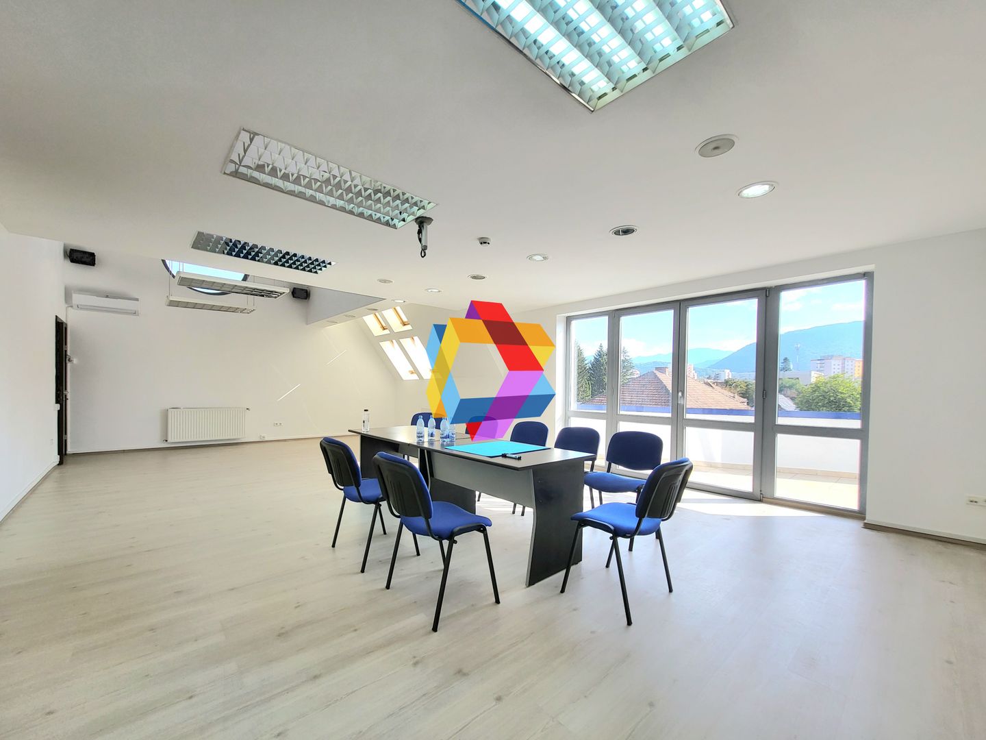 Spatiu de birouri la casa - 436 mp - Poză 1