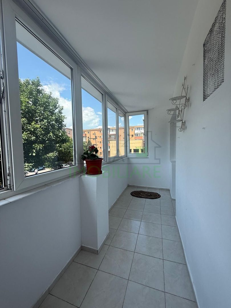 Apartament 3 Camere Decomandat, Etaj 1, Tractorul - Poză 12