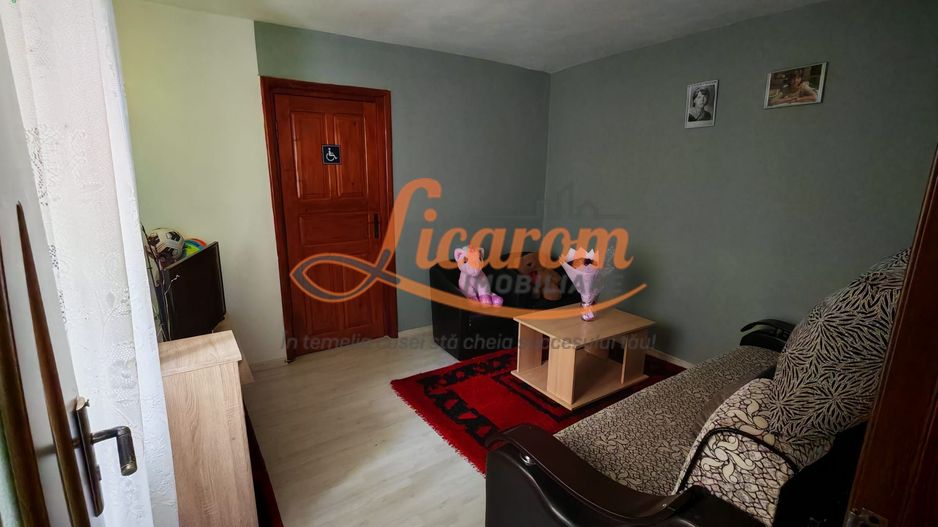 Corp de casa 4 camere zona Nicopole,curte comuna cu 1 familie. - Poză 8