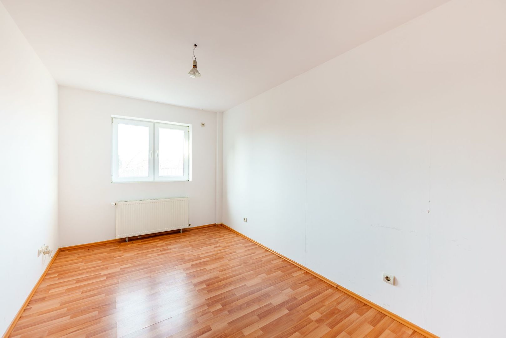 VÂNDUT! Apartament cu 3 camere in  Aradul Nou. - Poză 4
